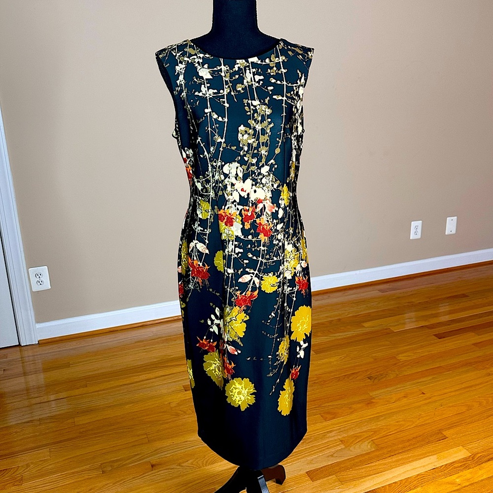 Gabby Skye Women’s Floral Print Sheath Dress